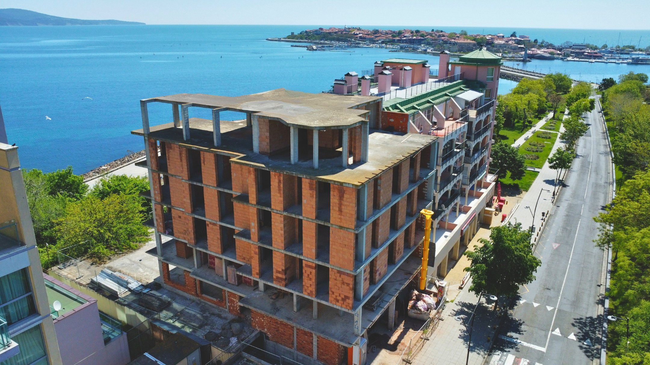 Introducing "Shoreline Symphony" – A New Seaside Landmark